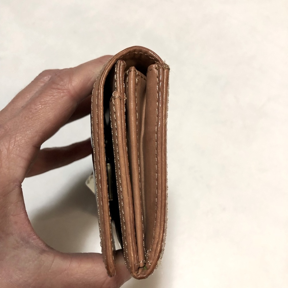 Kate Spade Wallet - Picture 10 of 10